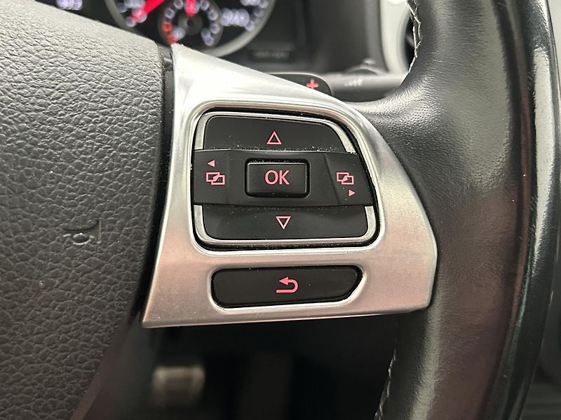 Volkswagen Tiguan 2.0 TDI 4x4 LIFE - fotka 16 z 29