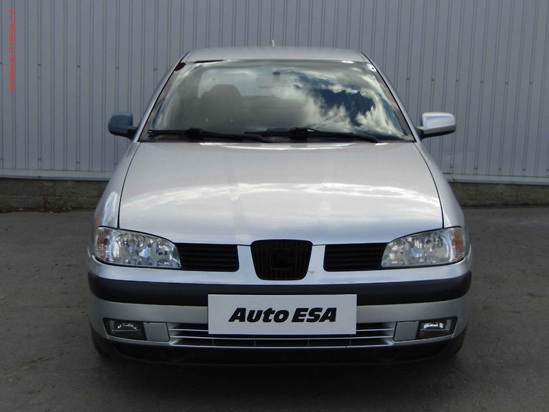 Seat Ibiza (1999) 1.4 i, AC, park.asist - fotka 2 z 16