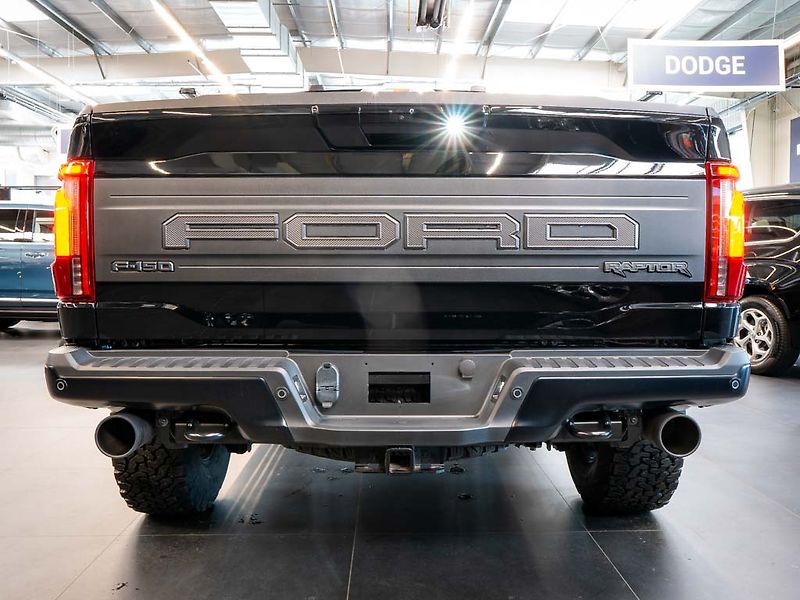 Ford F-150 (2025) 3.5 Raptor V6, FOX Racing 4x4 - fotka 5 z 43