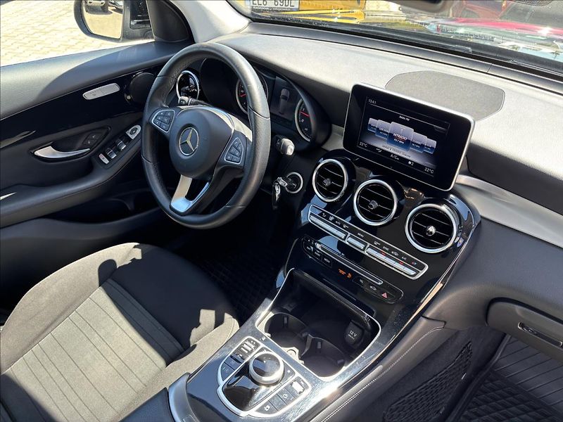 Mercedes-Benz GLC 2,1 220 d 4Matic 125kW - fotka 18 z 36