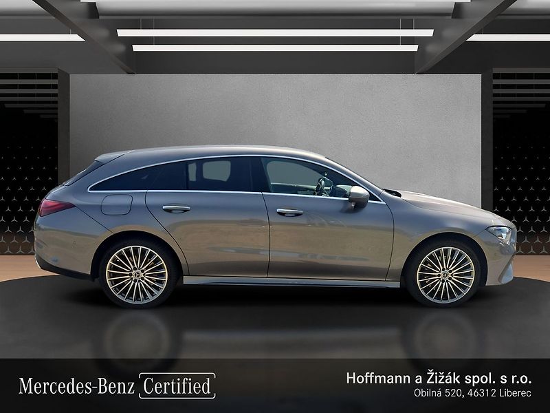 Mercedes-Benz CLA 250 e Shooting Brake - fotka 4 z 24
