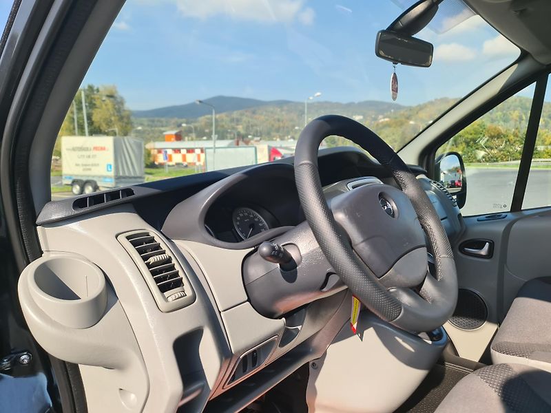 Opel Vivaro (2012) LONG 2.0 CDTi HRADEC KRÁLOVÉ - fotka 48 z 89