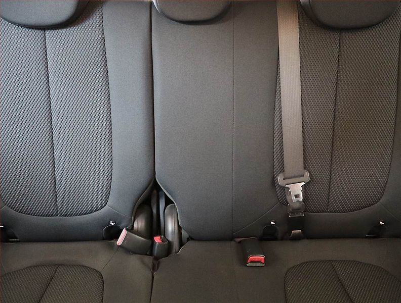 Kia Carens (2007) 2.0 CRDi, po STK, Tažné - fotka 10 z 17