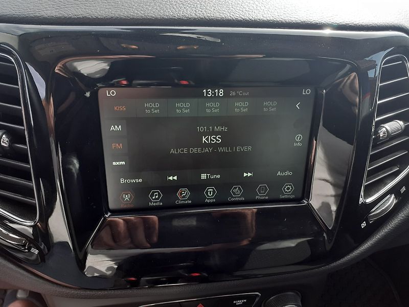 Jeep Compass (2020) 2.4 L 4X4 LATITUDE - fotka 12 z 39
