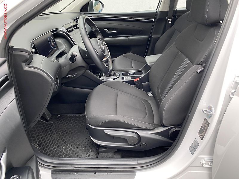 Hyundai Tucson (2022) 1.6 T-GDi 4x4, 1.maj,ČR - fotka 9 z 18
