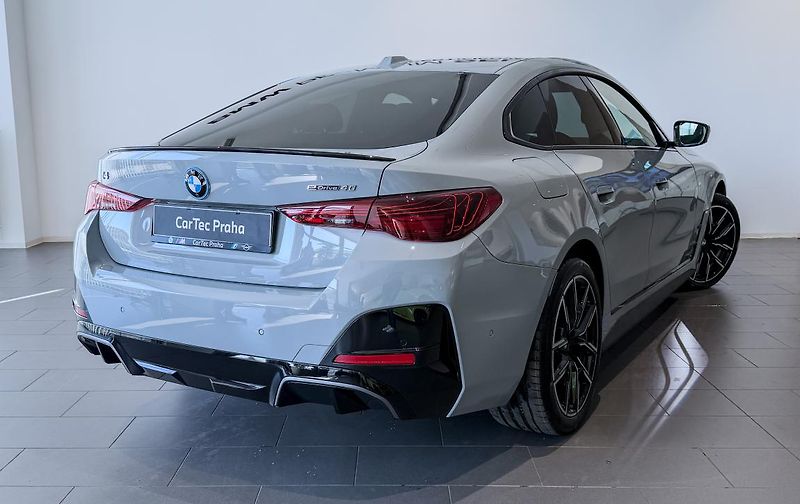 BMW i4 eDrive 40 Gran Coupé - fotka 4 z 6