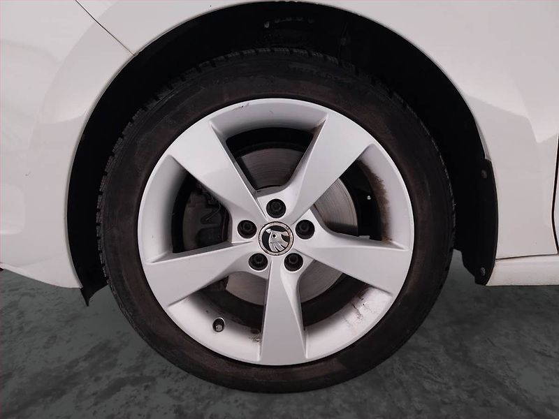 Škoda Rapid (2018) Spaceback 1.4 TSI, Automat - fotka 15 z 22