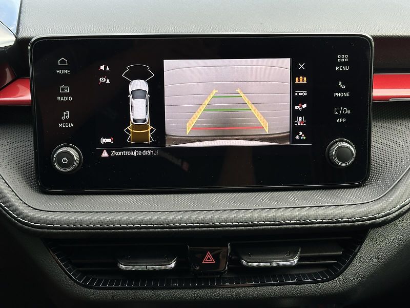 Škoda Fabia 1.0TSi DSG Monte Carlo 116PS B - fotka 32 z 40