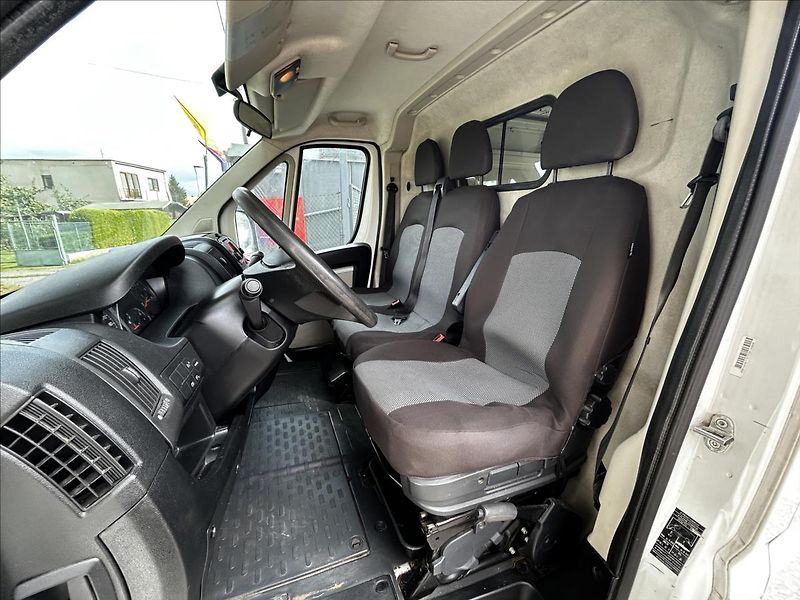 Citroën Jumper 2,2 HDi  Tažné,Handsfree,Senzo - fotka 11 z 42