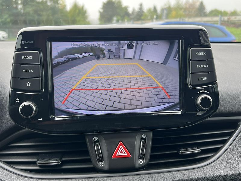 Hyundai i30 (2023) 1.5i KAMERA 1.MAJITEL ČR - fotka 14 z 20