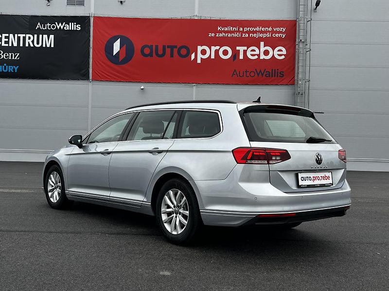 Volkswagen Passat 2.0TDI DSG 110kW 1.Maj DPH TZ - fotka 5 z 23