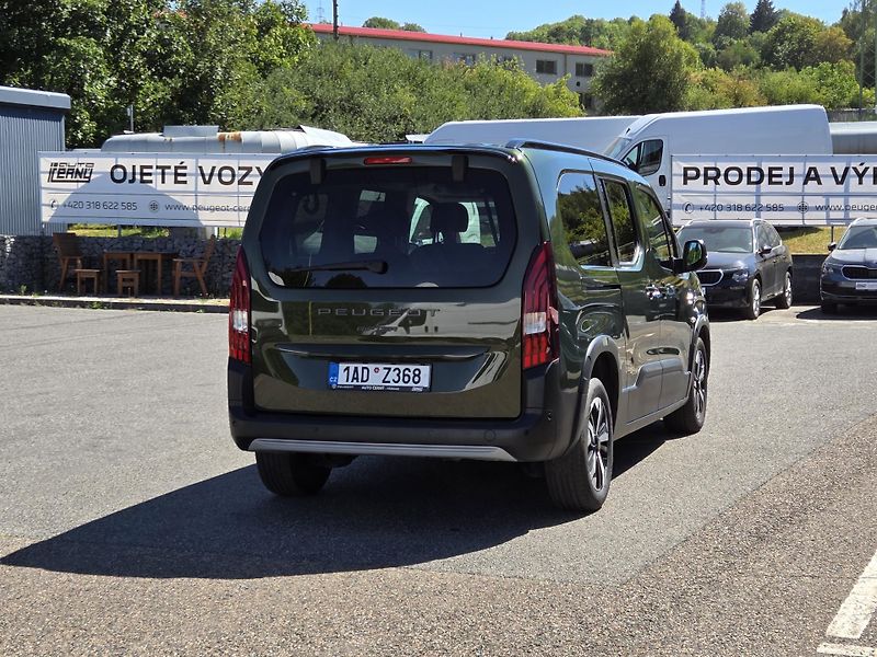 Peugeot Rifter (2024) 1.5BHDi 130 LONG GT EAT8 - fotka 5 z 32
