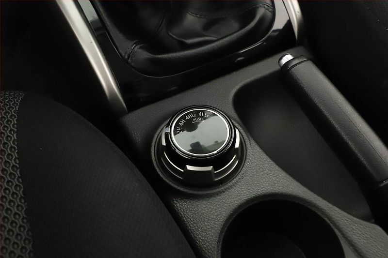Mitsubishi L200 (2017) 2.4 DI-D - fotka 14 z 20