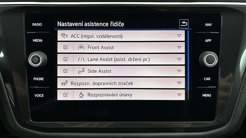 Volkswagen Tiguan Allspace 2.0 TDI DSG 4MOTION R-Line - fotka 26 z 30