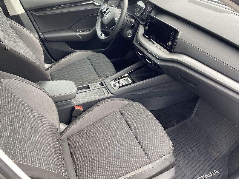 Škoda Octavia (2024) 1.5 TSI M-HEV DSG Ambition - fotka 10 z 28