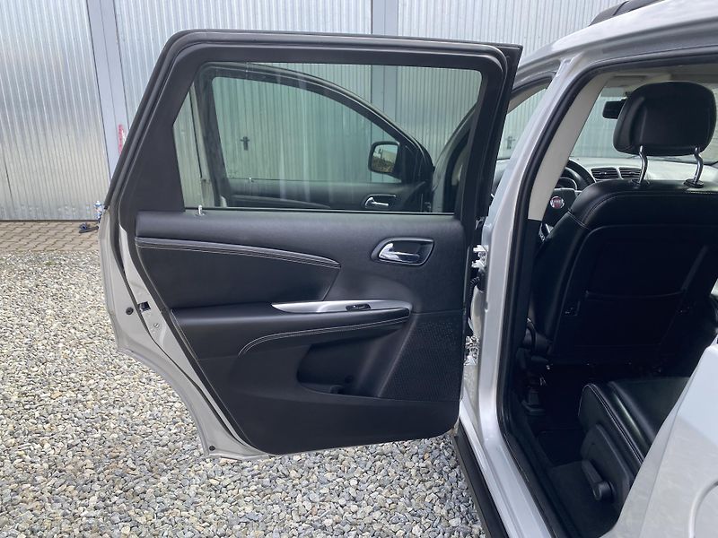 Fiat Freemont 2.0MJET 140PS 7MÍST KŮŽE MAN!! - fotka 105 z 166