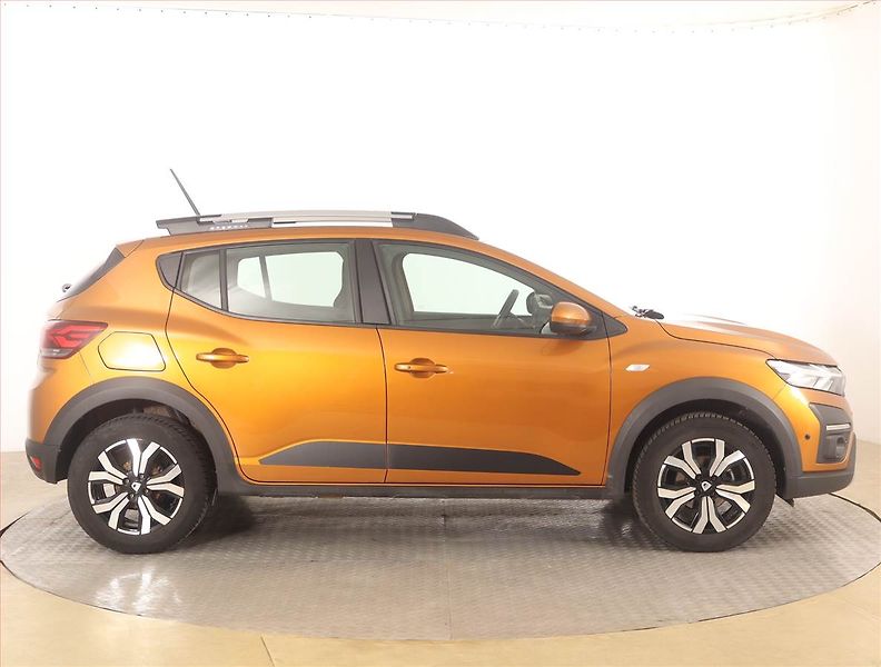 Dacia Sandero (2021) 1.0 TCe, Automat, Serv.kniha - fotka 6 z 18