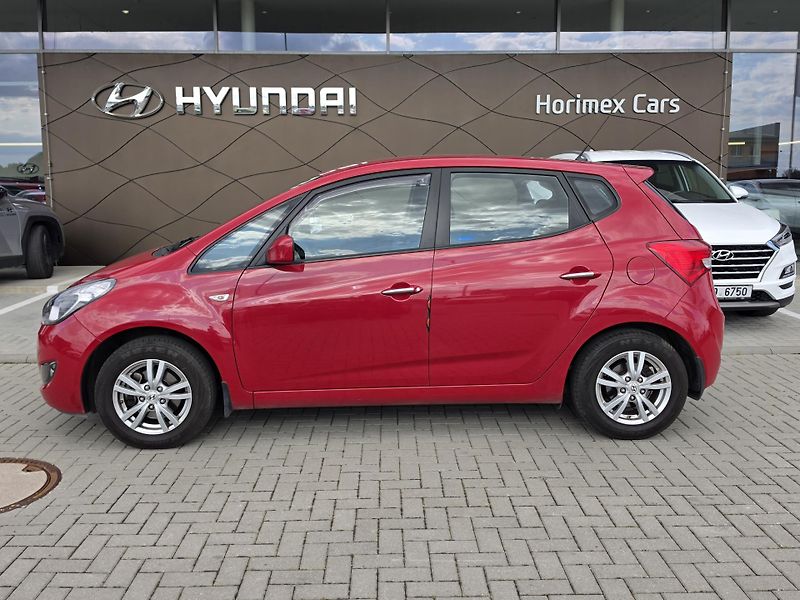 Hyundai ix20 (2014) 1,4i 66kW - fotka 2 z 16