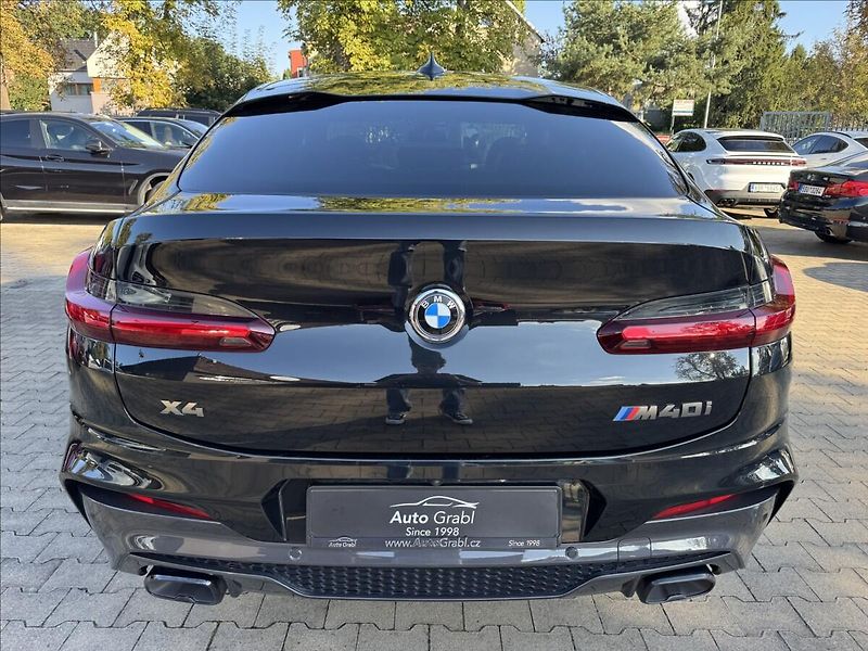 BMW X4 M40i - fotka 6 z 36