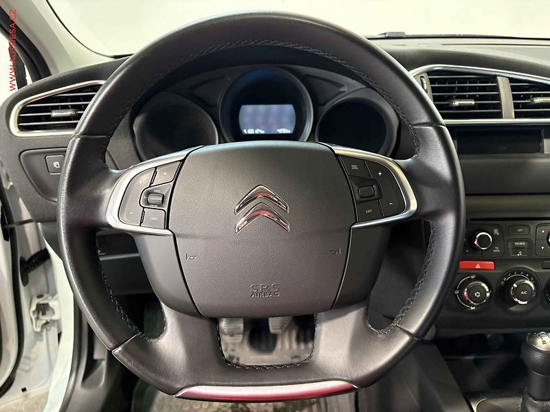 Citroën C4 (2016) 1.6HDi, ČR, AC, park.asist - fotka 16 z 16