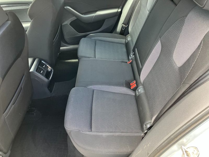 Škoda Octavia (2023) 2.0TDI 110kW DSG 4X4 EL.TZ - fotka 17 z 33