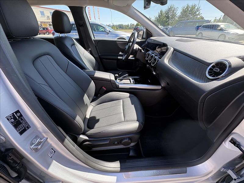 Mercedes-Benz Třídy B 2,0 200d 110kW Led,Kůže,Kamera - fotka 27 z 39