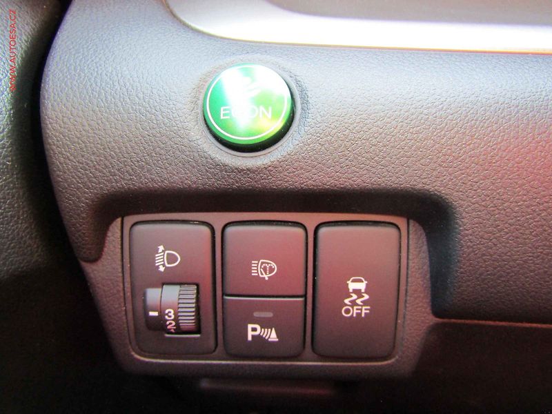 Honda CR-V (2014) 1.6 i-DTEC, AC, TZ, kamera - fotka 12 z 22