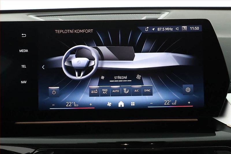 BMW X1 (2025) sDrive20i, XLine, Kamera - fotka 16 z 23