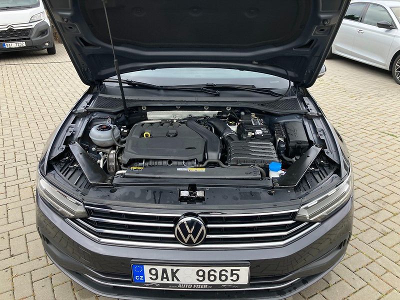 Volkswagen Passat Variant (2022) 1.5TSI 110kW DSG BUSINESS EVO - fotka 31 z 34
