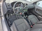 Škoda Roomster (2012) Scout 1.6 TDI 66 kW - náhled 12