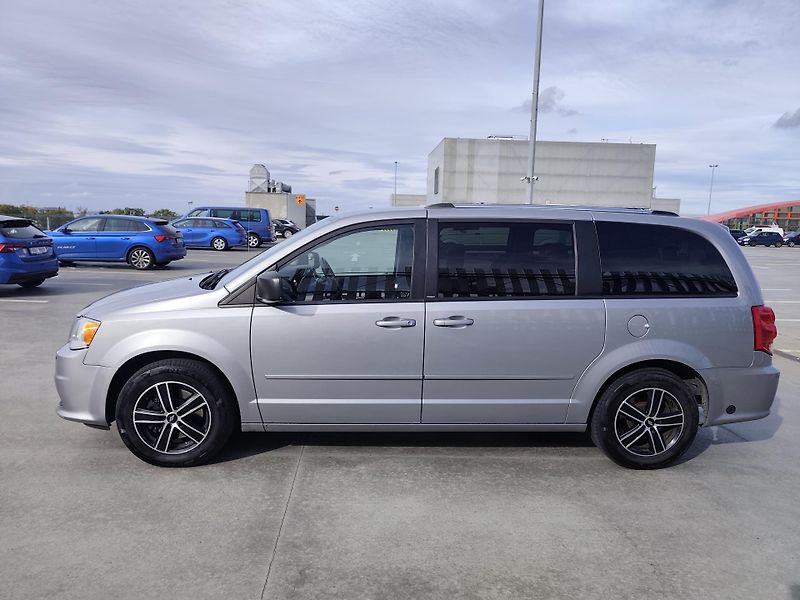 Dodge Grand Caravan (2014)  3.6 s Lpg  - fotka 2 z 29