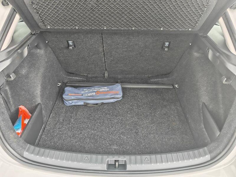 Škoda Scala Ambition 6MP 1,0TSI - fotka 22 z 22