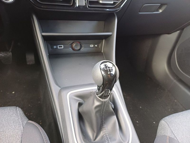MG MG3 ELEGANCE 1,5l 85 kW - fotka 12 z 25