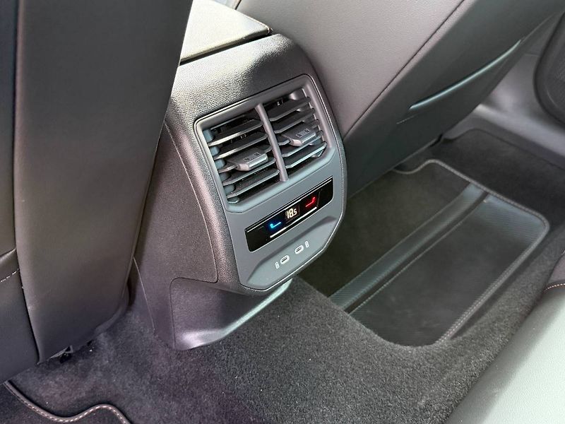 Cupra Formentor (2023) VZ 2.0 TSI DSG 4Drive 310K - fotka 8 z 36