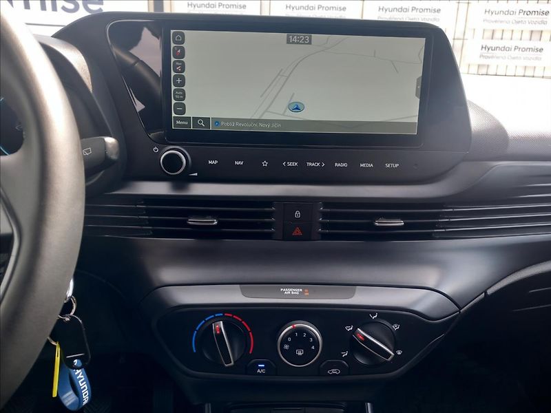 Hyundai i20 1,0 TGDI MT SMART - fotka 11 z 20