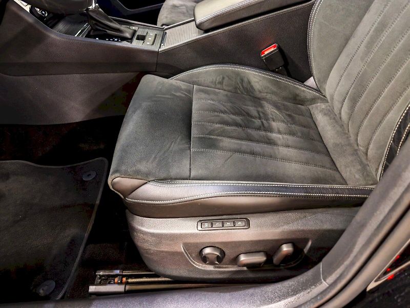 Škoda Superb (2024) 2.0 TDI 147 kW DSG 4x4 Style - fotka 22 z 31