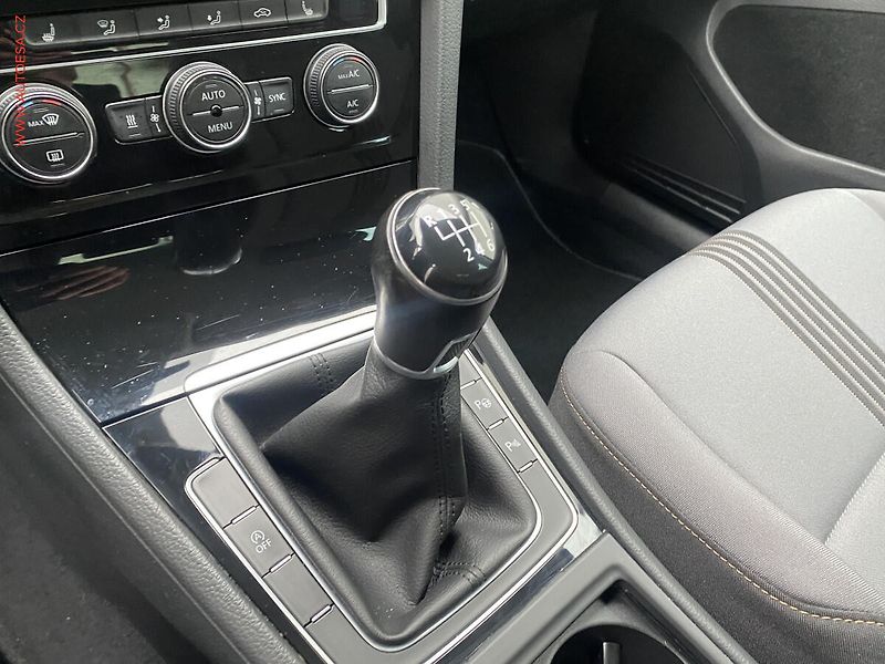 Volkswagen Golf (2017) 1.4 TSi, Allstar, bixen - fotka 16 z 18