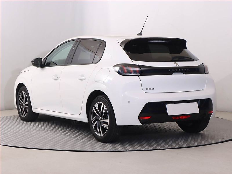 Peugeot 208 (2023) 1.2 PureTech, Automat, Navi - fotka 4 z 23