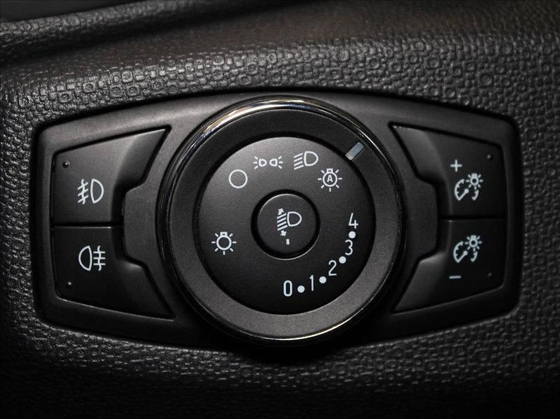 Ford EcoSport 1,0 EB 92kW AT ST-line B&O ČR - fotka 15 z 20