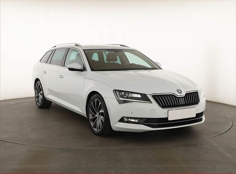 Škoda Superb (2018) Laurin&Klement 2.0 TDI 4x4 - fotografie inzerátu