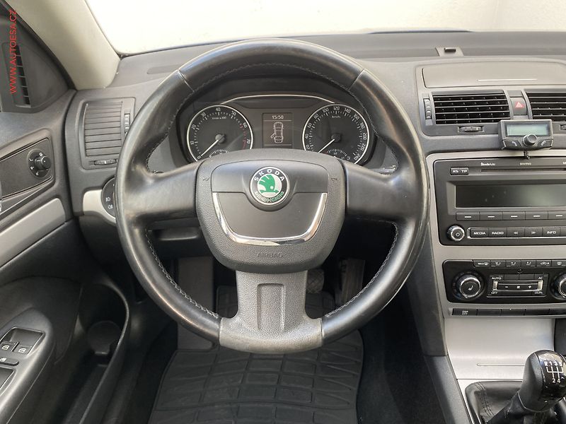 Škoda Octavia (2009) 1.6MPi Sport, ČR, Klima - fotka 11 z 14