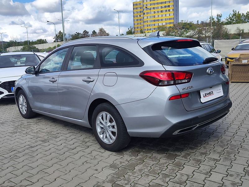 Hyundai i30 1.5 T-GDI/117kW Comfort - fotka 7 z 28