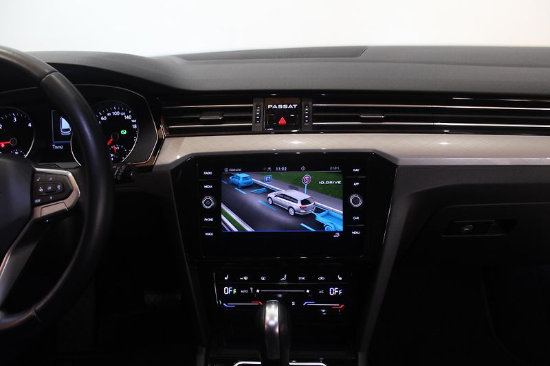 Volkswagen Passat (2021) 2.0TDI DSG Nez.Topení LED - fotka 29 z 38