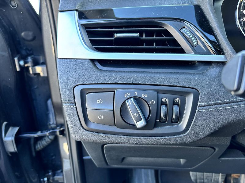 BMW X1 (2022) 2.0D 140kW, X-Drive Alu Kola!  - fotka 24 z 33