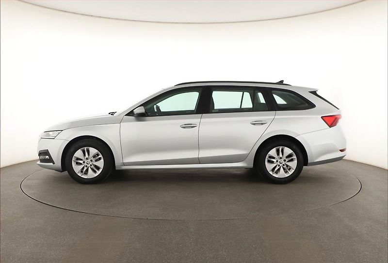 Škoda Octavia (2023) Ambition 2.0 TDI - fotka 3 z 19