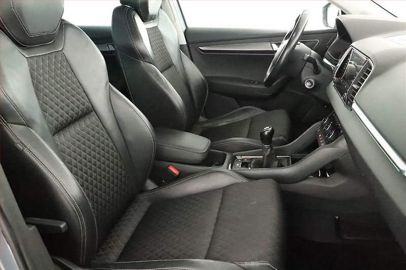 Škoda Karoq (2018) 2.0 TDI, 4X4, Kůže, Navi - fotka 18 z 20