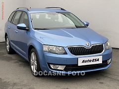 Škoda Octavia (2013) 2.0 TDi 4x4, Elegance, park - fotografie inzerátu