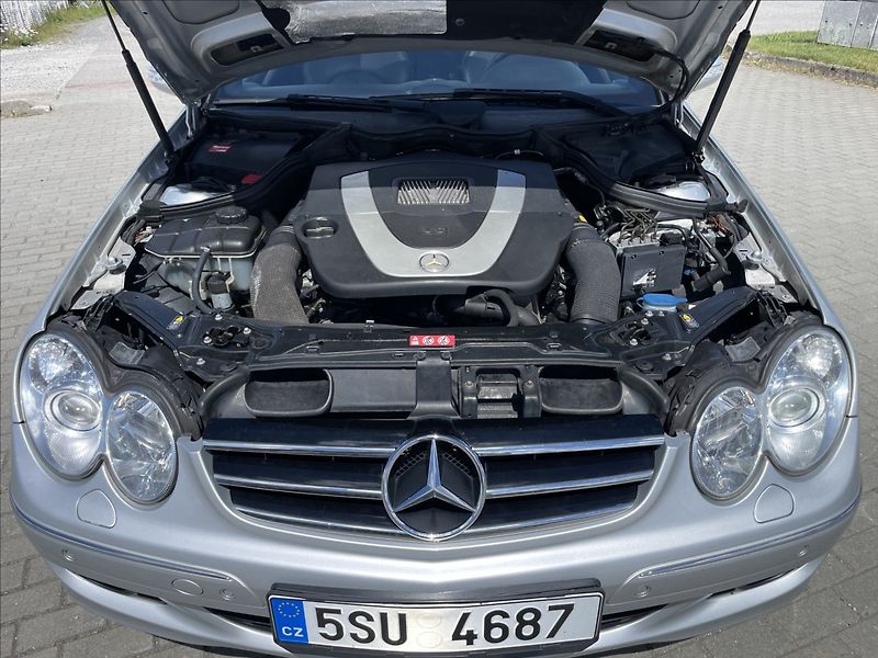 Mercedes-Benz CLK 3,0 i V6 170kw Ambiente TOP st - fotka 25 z 41