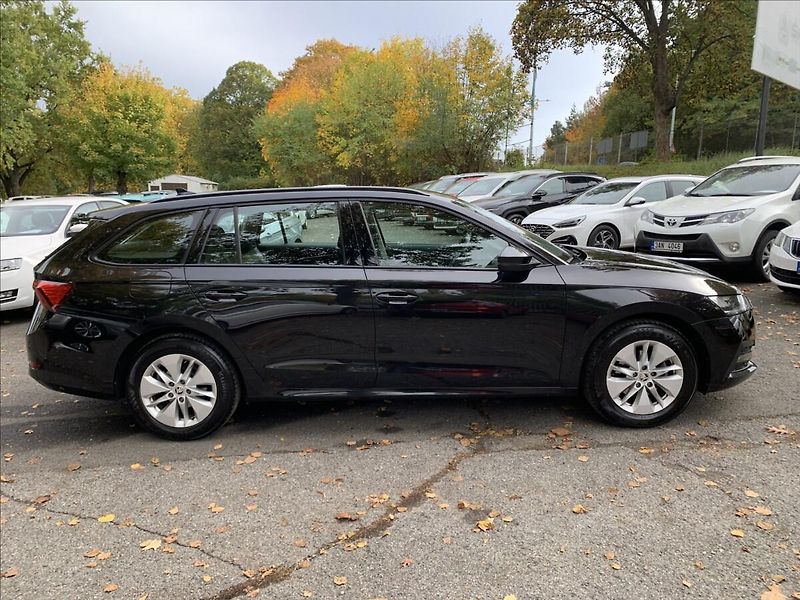 Škoda Octavia 1,5 TSI DSG 1.MAJ.,ČR,SERVISKA - fotka 4 z 21