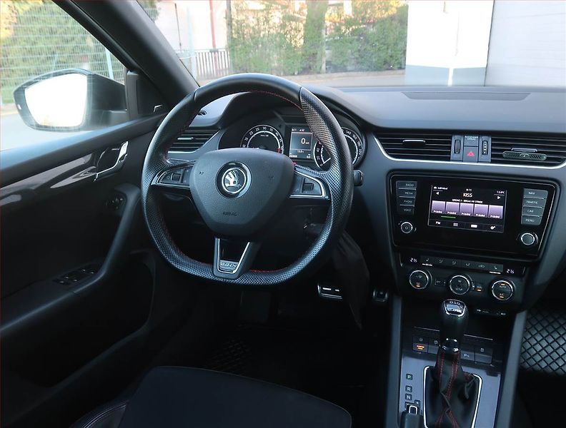 Škoda Octavia (2014) RS 2.0 TDI, Automat - fotka 7 z 26